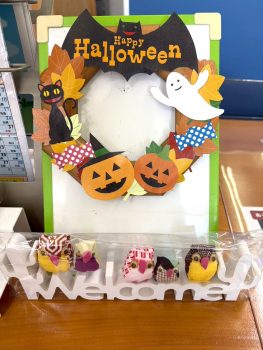 ウェルカムボードの模様替え🎃